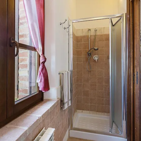 Casa Eusebia 8&2, Emma